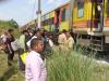 Unnao: जैतीपुर स्टेशन के पास पहुंची गोरखपुर-पनवेल, जब अचानक ट्रेन के पहियों से निकलने लगी चिंगारी, फिर हुआ ये
