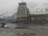 Kedarnath Dham : केदारनाथ धाम में बर्फबारी, श्रद्धालुओं ने उठाया जमकर लुफ्त, कई इलाकों में येलो अलर्ट जारी 