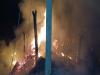 बहराइच: आग लगने से 17 फूस के मकान जलकर राख, ग्रामीणों ने दमकल कर्मियों की मदद से पाया काबू