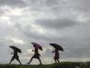 UP Weather : आज हो सकती है मानसून की एंट्री, उमस भरी गर्मी से बारिश दिलाएगी निजात