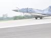 सुलतानपुर : पूर्वांचल एक्सप्रेस-वे पर वायु सेना के विमानों ने दिखाया करतब, सुखोई, मिराज, जगुआर का हैरतअंगेज प्रदर्शन 