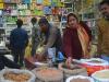 बरेली: आटा भी महंगा, रसोई संभालना भारी, कुछ ही दिनों में दो से तीन रुपये किलो बढ़ा फुटकर रेट, दालें पहले से महंगी