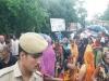 संतकबीरनगर: ग्राम प्रधान की लाठी-डण्डों से पीटकर निर्मम हत्या, आक्रोशित लोगों ने किया सड़क जाम