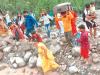 टनकपुरः 24 घंटे बाद भी नहीं खुल पाया पूर्णागिरि मार्ग, श्रद्धालुओं के चेहरों पर छाई मायूसी 
