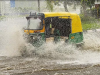 तेलंगाना में भारी बारिश जारी, राज्य सरकार ने प्रशासन को किया अलर्ट, जानें अपने इलाके की स्थिति