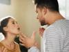 शादीशुदा जिंदगी में आ सकता है तूफान, पत्नी के इस व्यवहार को न करें नजरअंदाज 