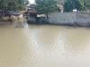 कासगंज में बेकाबू हुई गंगा की धार, सड़कों को पार कर गांव की आबादी में घुसा पानी