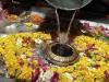 Sawan 7th Somwar 2023 : शिव मंदिरों में बाबा की भक्तों की भीड़, हर-हर महादेव के जयकारों के साथ कर रहे दर्शन