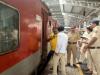 ट्रेन में गोलीबारी की घटना की जांच के लिए मुंबई पहुंचे उच्चस्तरीय समिति के सदस्य 