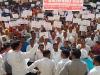 बरेली: सफाई कर्मचारी नेताओं ने ऑनलाइन हाजिरी का किया विरोध, डीपीआरओ को दिया ज्ञापन