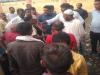 रामपुर: करंट की चपेट में आने से मजदूर की मौत, परिजनों ने किया हंगामा