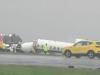 प्राइवेट चार्टर्ड फ्लाइट मुंबई एयरपोर्ट पर रनवे से फिसला, विमान के हुए दो टुकड़े