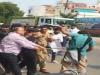 Allahabad University में दो छात्रों के निलंबन पर जमकर हंगामा, चीफ प्रॉक्टर ने भांजी लाठी, पांच छात्र नेता गिरफ्तार