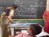 हरदोई: प्राथमिक विद्यालयों का सीडीओ ने किया निरीक्षण, बच्चों से पूछे सवाल 