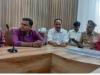 Kanpur News: महापौर प्रमिला पांडेय ने पकड़ा खोदाई में खेल, ठेकेदार कंपनी के दो साइट इंजीनियर को पुलिस को सौंपा
