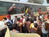 रुद्रपुर: यात्रियों की भीड़ के आगे बेबस नजर आया रोडवेज प्रबंधन
