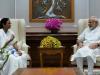 पश्चिम बंगाल के लंबित केंद्रीय निधि को लेकर प्रधानमंत्री से मिलीं ममता बनर्जी 