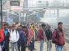 बरेली: कोहरे ने रोकी ट्रेनों की रफ्तार, इंतजार में जंक्शन पर ठिठुरे यात्री