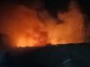 बहराइच: कबाड़ के गोदाम में लगी भीषण आग, डेढ़ घंटे बाद दमकल ने आग पर पाया काबू, एडीएम और एसपी सिटी ने लिया जायजा