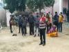 Farrukhabad News: झोलाछाप के इलाज से किशोर की मौत... परिजन बोले- 15 से 20 गुलूकोज की बोतलें चढ़ाने पर बिगड़ी हालत