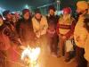 रामपुर : सर्दी का सितम, गलन बढ़ने से लोग बेहाल..अलाव नहीं जलने से सड़कों पर ठिठुर रहे लोग