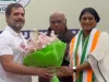 कांग्रेस में शामिल हुईं वाईएसआर तेलंगाना पार्टी की नेता शर्मिला, पार्टी का हुआ विलय 