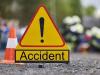 Shahjahanpur News: गर्रा पुल पर कार पलटी, बीबीए के छात्र की मौत, एक घायल
