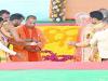 Ground breaking ceremony: श्रीराम मंदिर अंकित पट्टिका पहना कर सीएम योगी ने किया पीएम मोदी का स्वागत