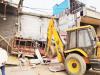 लखनऊ: कुकरैल बंदे के किनारे अतिक्रमण हटाने के दौरान निवासी हुए उग्र, जेसीबी और पीएसी टीम पर किया पथराव 