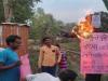 Loksabha election 2024: नकुल दुबे का पुतला जलाकर ग्रामीणों ने बताया पैराशूट प्रत्याशी, जाहिर की नाराजगी  