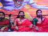 अयोध्या में देवी गीतों से गूंज उठा तुलसी उद्यान, झूमे श्रद्धालु 