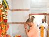 CM योगी ने सभी को दी हनुमान जयंती की शुभकामना, बजरंगबली की उतारी आरती  