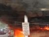 Video: रायबरेली में मोबाइल शॉप में लगी आग, लाखों का सामान जला