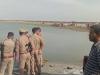 बाराबंकी: सरयू में नहाते समय डूबने का मामला, लापता दो लोगों के लिए फिर शुरू हुआ रेस्क्यू ऑपरेशन, 15 लोगों की टीम कर रही तलाश
