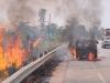 रामपुर: बिलासपुर में हाईवे पर आग का गोला बनी एंबुलेंस, कर्मी ने खिड़की से कूदकर बचाई जान 