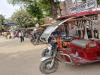 सुलतानपुर: रेलवे स्टेशन के रास्ते बने टैंपो के पार्किंग स्थल, मुसीबत में राहगीर