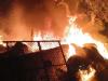 Fatehpur: कपड़े के गोदाम में लगी भीषण आग; लाखों का नुकसान, दमकल कर्मियों ने कड़ी मशक्कत के बाद पाया काबू