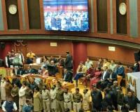 Delhi Mayor Election: एमसीडी की बैठक शुरू, आप के विरोध के बावजूद मनोनीत सदस्यों ने पहले ली शपथ 