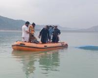 पाकिस्तान के टांडा बांध में पलटी नाव, 9 बच्चे लापता