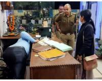 देहरादूनः देह व्यापार में संलिप्त होटल संचालक को महिला के साथ संदिग्ध हालत में पुलिस ने किया गिरफ्तार