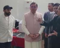 Uttarakhand : CM धामी ने किया राजधानी गैरसैंण के CHC का औचक निरीक्षण, अस्पताल में भर्ती मरीजों का हालचाल जाना
