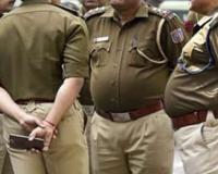 फर्रुखाबाद में दो पुलिस सब इंस्पेक्टर निलंबित व 5 इंस्पेक्टर स्थानांतरित