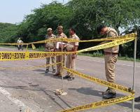 Hamirpur Accident: नेशनल हाईवे पर फिर गई युवक की जान, भाई गंभीर, बाइक से डीजल लेने जाते समय हुआ हादसा