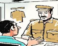 रामपुर : पुलिस युवक को उठा लाई थाने, सदमे में पिता ने तोड़ा दम...मां बोली- बेटे को बिना कोई जांच किए ले गई पुलिस