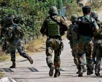 जम्मू-कश्मीर: सुरक्षाबलों और आतंकवादियों के बीच मुठभेड़, 3 आतंकवादी ढेर