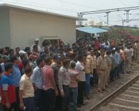 Kanpur News: असिस्टेंट लोको पायलट की मौत से साथी आक्रोशित, दिल्ली से लखनऊ जा रही शताब्दी एक्सप्रेस ट्रेन को रोका