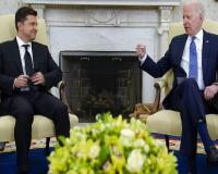 Zelenskyy US Visit : जो बाइडेन ने व्हाइट हाउस में की जेलेंस्की से मुलाकात, यूक्रेन के लिए नई सैन्य सहायता की घोषणा 