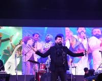 अमृत विचार स्थापना दिवस: स्टार नाइट में पंजाबी गायक ने मचाया धमाल, झूमे दर्शक