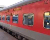 दिवाली बाद भी नियमित ट्रेनों में सीटें फुल,यात्रियों की मुश्किलें बरकरार