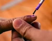 CG Election 2023 Live: शाम 5 बजे तक 68 फीसदी वोटिंग, वोट देने आई महिला की मौत